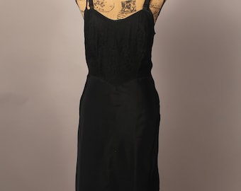 Vintage 50s 60s Black Dress Slip by Barbizon Saucy  side zipper