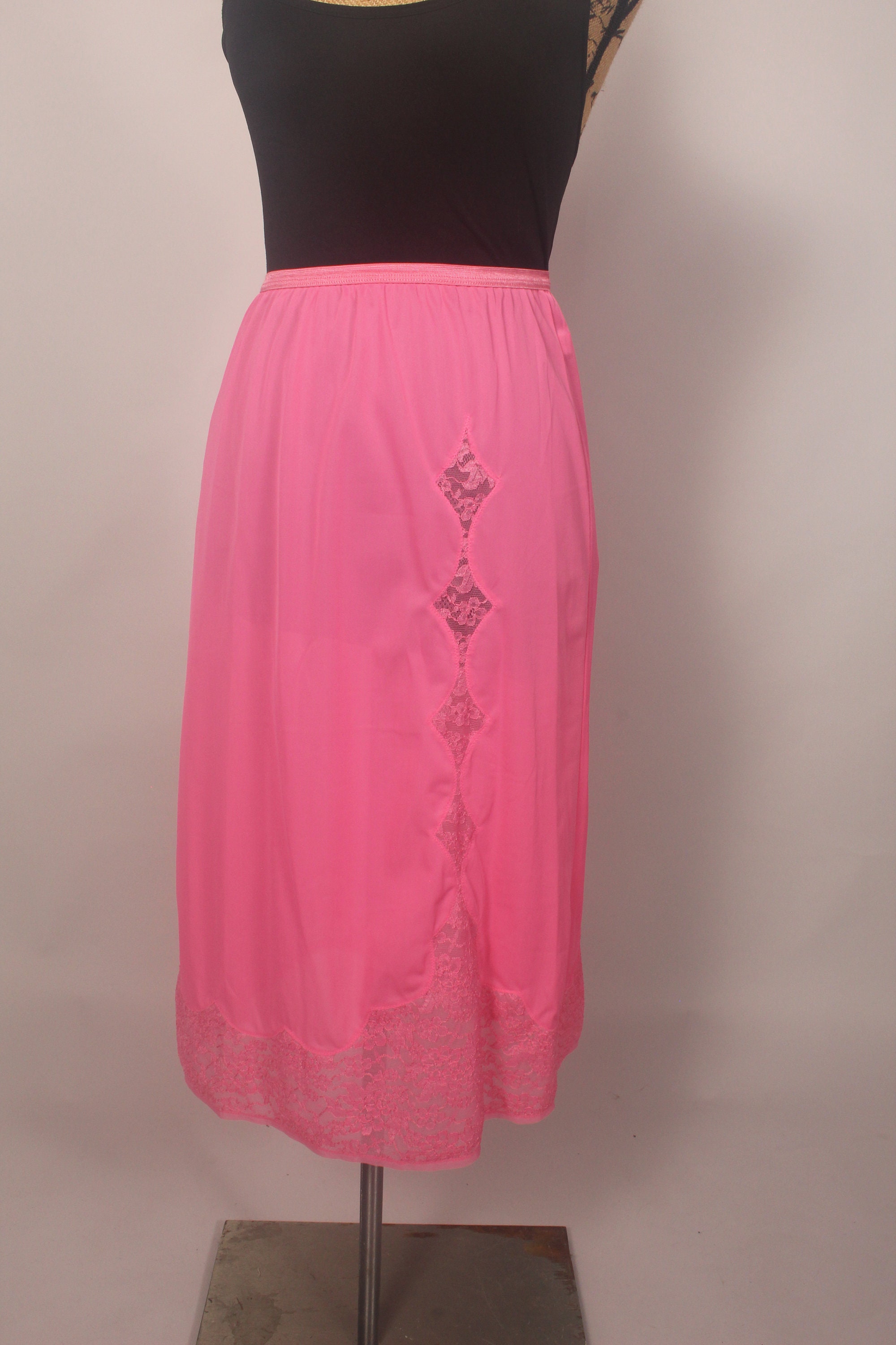 Vintage 50s 60s Pink Lace Half Slip by Vanity Fair Size S lace lacy pillow tab