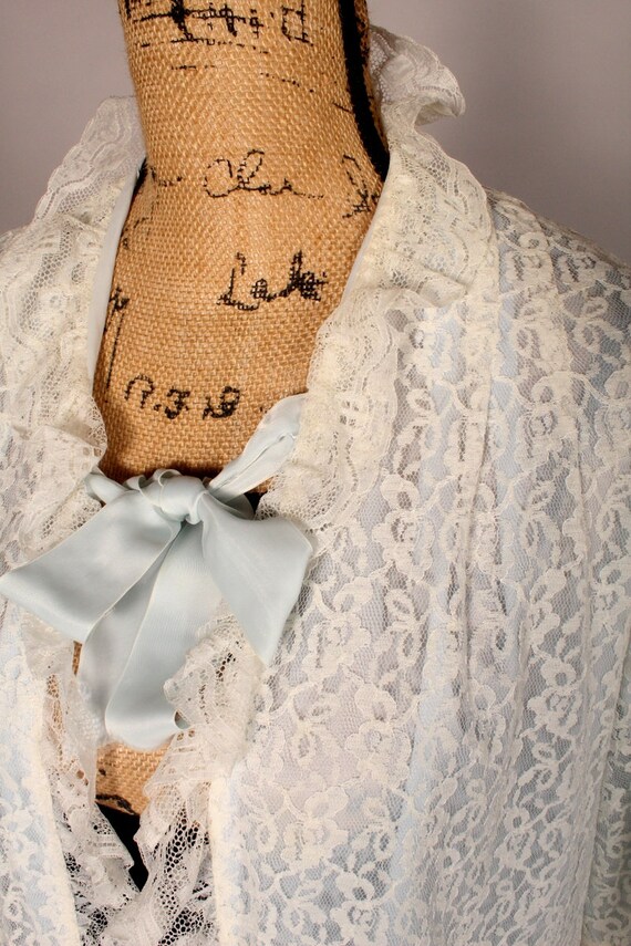 60s Peignoir Robe //  Vintage 60s Pale Blue & Whi… - image 7