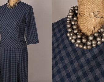 50s 60s Dress //  Vintage 50s 60s Blue Check Dress by Nelly Don Size M L 32" waist