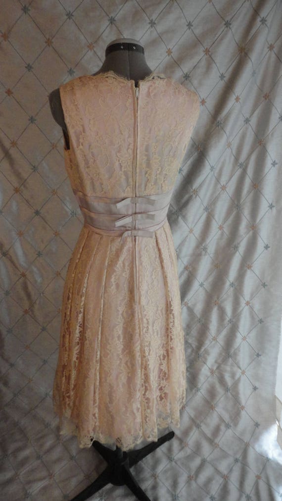 50s Dress  // Vintage 50s Cream Lace & Satin Dres… - image 9