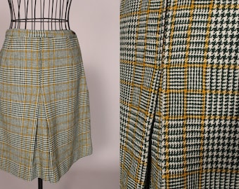 60s Skirt //  Vintage 60s Green Plaid Mini Skirt by Scaasi for Lortogs Size S 24" waist