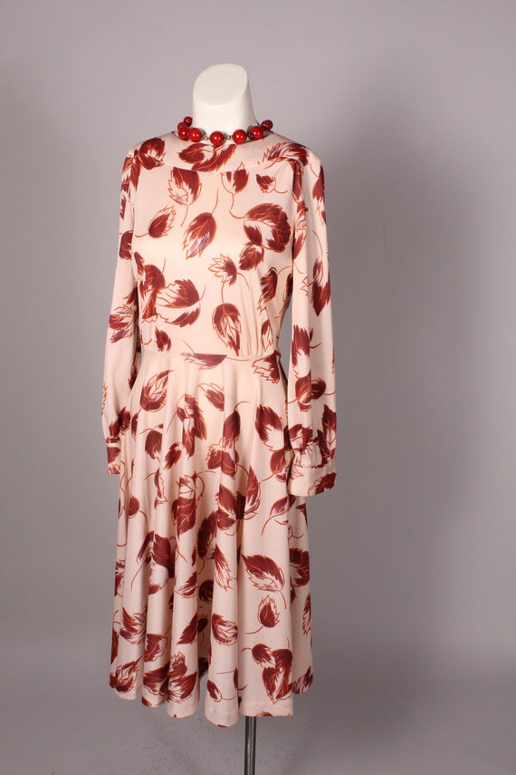 70s Dress // Vintage 70's Rust and Cream Leaf Pri… - image 2