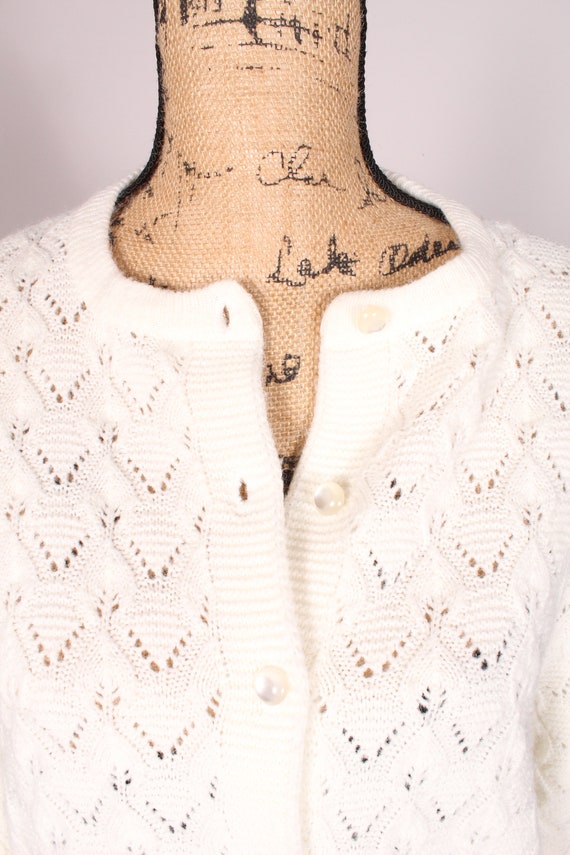 60s 70s Sweater //  Vintage 60s 70s White Texture… - image 9