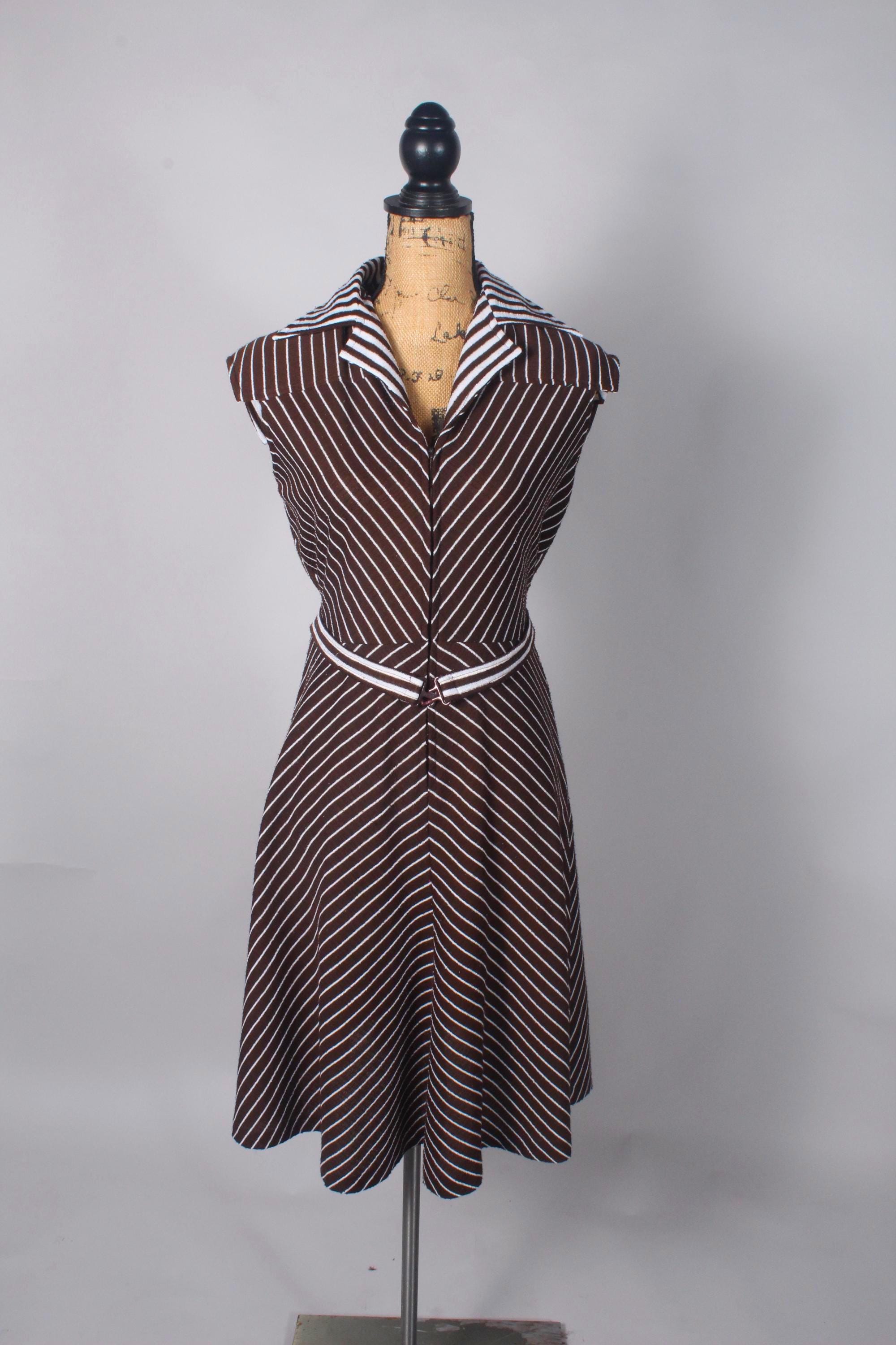 open lace back dress New Retro Striped Halter Neck Open Back Slim Fit Knit Dress