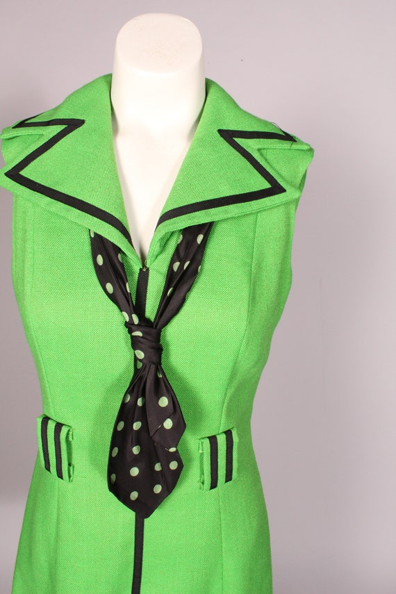 60s Dress //  Vintage 60s Lime Green & Black Line… - image 3