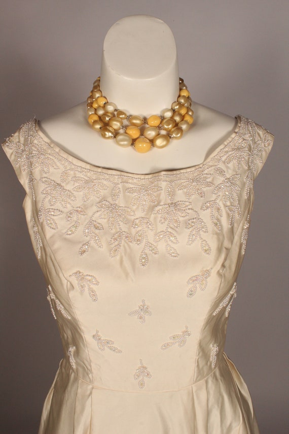 50s 60s Wedding Dress //  Vintage 50s 60s Ivory C… - image 5