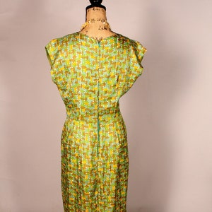 Vintage 40s 50s Dress, Green Brown Print Dress, Surfboard Print Dress, 40s Jersey Dress, 50s Rayon Dress, Leaf Print Dress, Size L 31 waist image 9