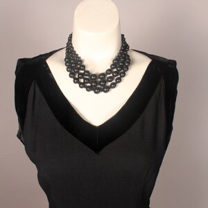 Vintage 50s Black Dress, Vintage 50s Black Linen Dress with Velvet Trim Size S 26 waist, Black Dress metal side zipper zdjęcie 4