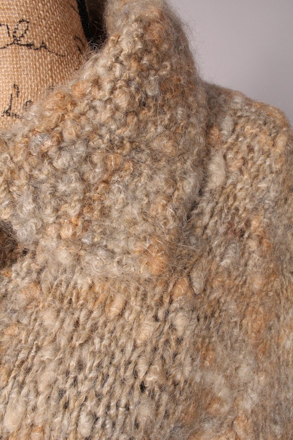 70s Sweater //  Vintage 70s Big Fuzzy Tan Taupe C… - image 8