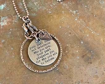 4pc Indie Interchangeable Necklace - circle, quote - Your past does not determine, Heart