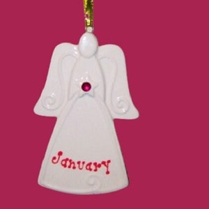 Ornement dange en pierre de naissance de janvier en porcelaine, cadeau de bébé, moment danniversaire, ange commémoratif, cadeau danniversaire de janvier, décoration de pépinière, pour maman image 1