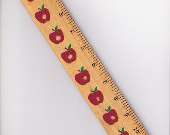 Wooden Apple Ruler, Gift for Teacher, Personalized Classroom Decoration, Back to School, End of Year Gift, Farmhouse Decor, Country Kitchen