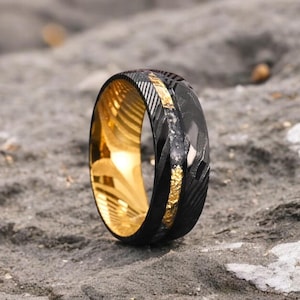 Black Hammered Damascus Steel with Meteorite & Gold Leaf Foil Men 8mm Wedding Ring, Black Hammered Band, Damascus Steel Men Engagement Ring