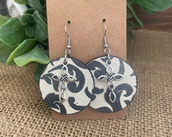 Fall earrings, light weight earrings, decoupaged earrings, wood earrings, circle wood earrings, paper earrings