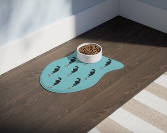 Tapis d'alimentation pour chat en forme de poisson