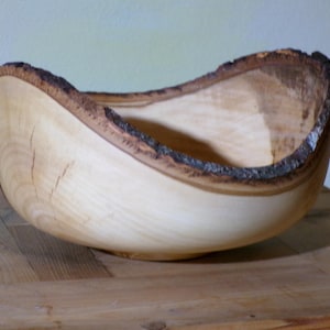 wooden bowl with natural sand