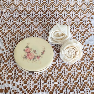 Vintage Compact Rose Rex Fifth Avenue Powder Compact with Mirror and Puff Compact for Purse
