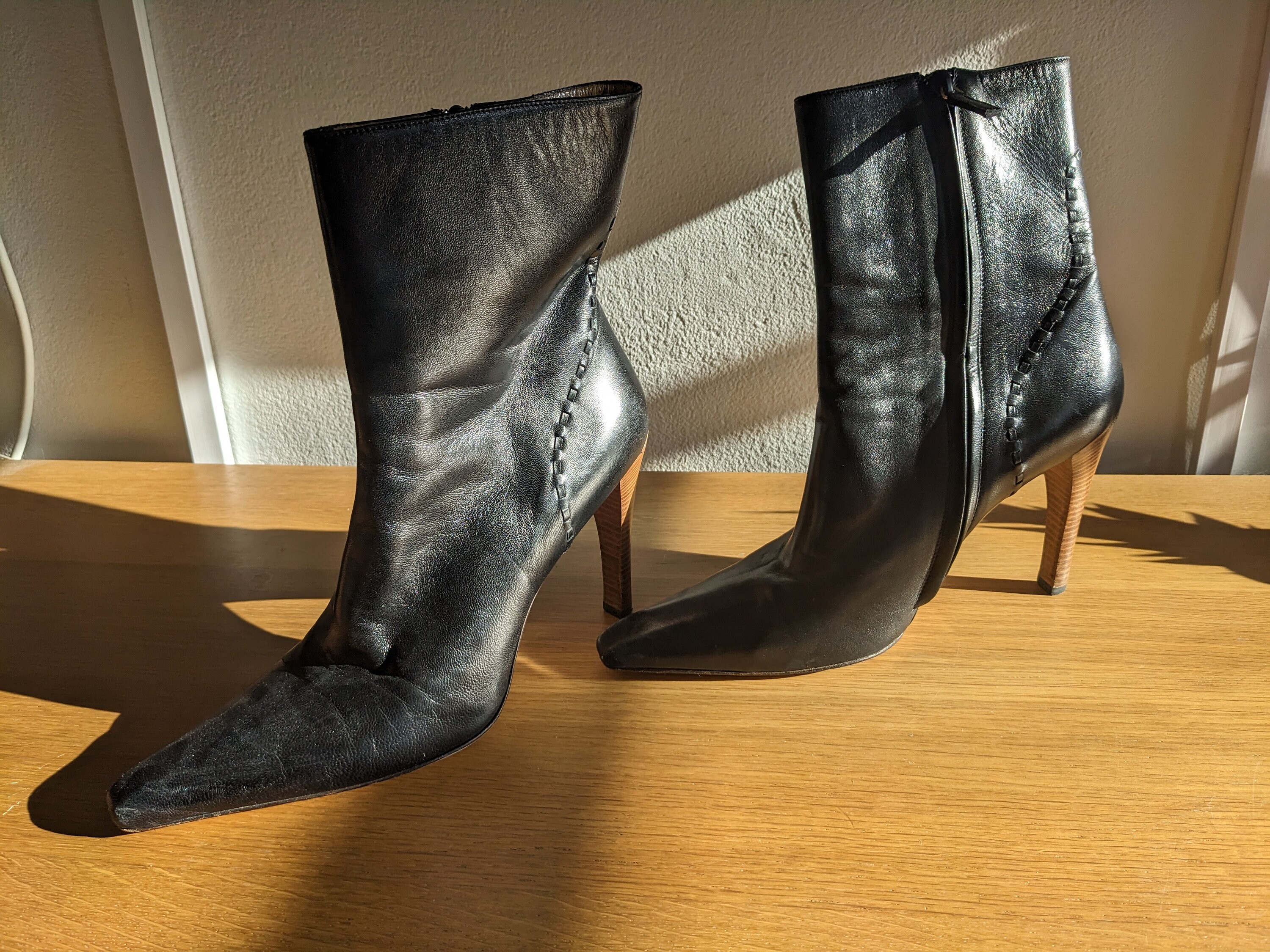 新品 Boots Gucci Vintage Gucci Boots Gucci Leather Black Booties 靴