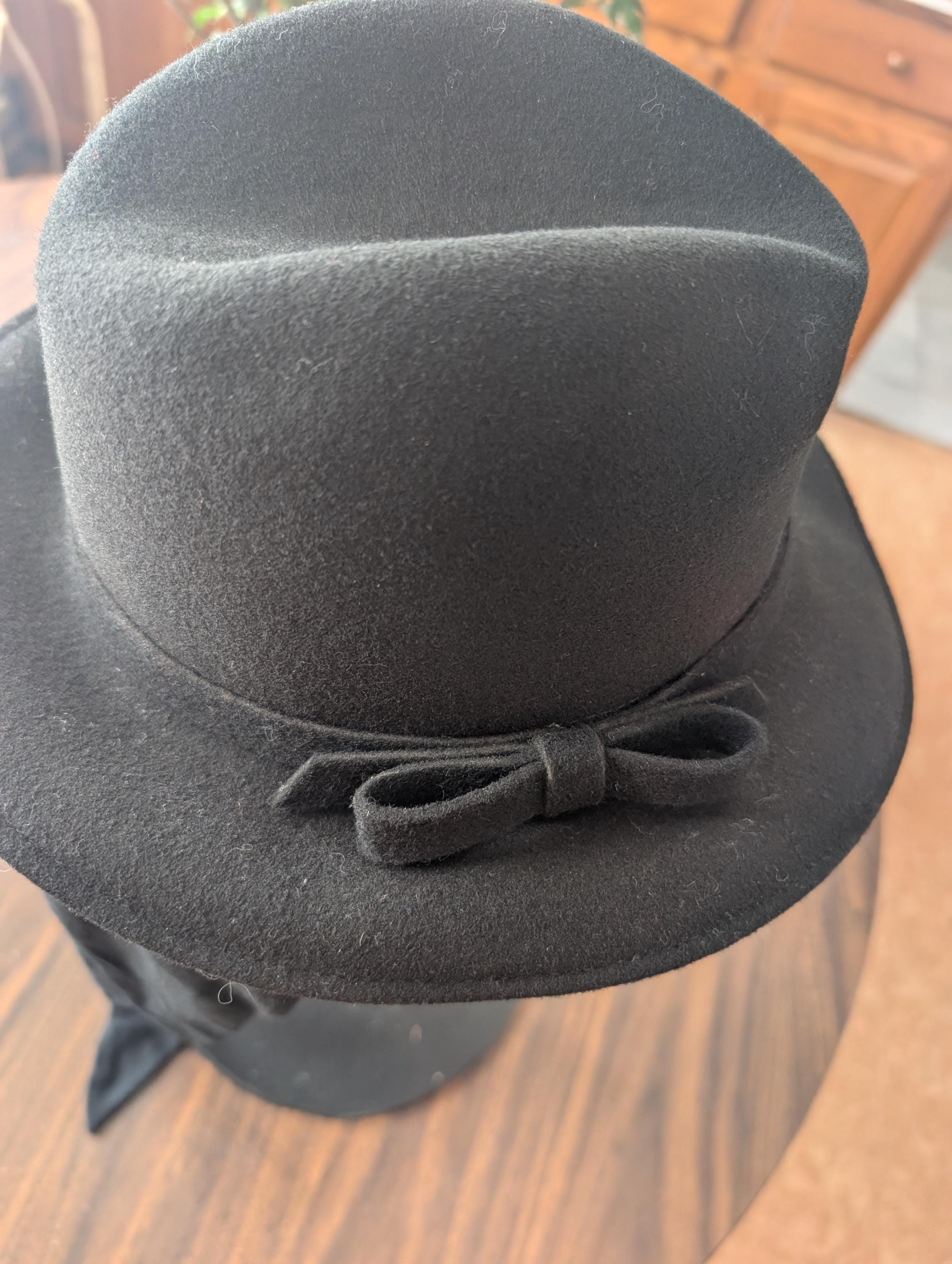NWT Really Cute Boucle Treed Hat by Lord & Taylor Lord & Taylor Hats for Women Deals - New and used pre-owned  main image 4