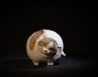 Ceramic Cat Sculpture: Itch Scratching Japanese Pottery