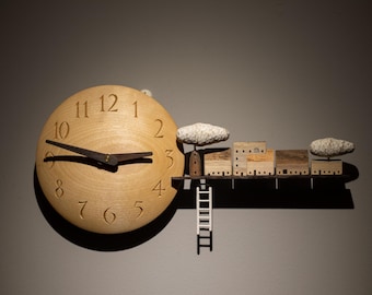 Sunbathing | Clock Art | Wood Carving | Japanese arts | Handmade | Wabisabi | Fantasy | Carpentry | Crafts