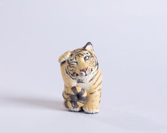 Handcrafted Clay Animal - Maneki-tora
