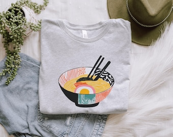 Ramen Bowl Foodie Shirt, Sweatshirt & Hoodie | Food Art Cooking and Kitchen Gifts for Chefs and Foodies