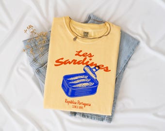 Sardine Shirt for Foodies & Coastal Lovers | Les Sardines Retro Portuguese Graphic Tee, Funny Fish Gift