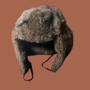 Safesport Never Worn Trapper Hat with Ear Flaps and Adjustable Brim with Snaps made of Rabbit Fur in Coyote Fur Color Tones Unisex China