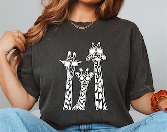 Giraffe Family With Glasses Shirt, Curious Giraffe Tshirt, Giraffe Graphic Tee, Animal Lover Tshirt, Giraffe Curiosity Shirt