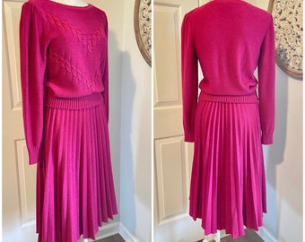 1970s Sweater Accordion Skirt Set, Dark Pink Schrader Sport Knit, Size Med, 70s Fashion, Long Sleeves, 70s Vintage Clothes, Streetwear