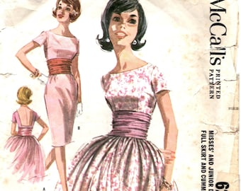 1960's Dress Sewing Pattern, Slim, Full Skirt, Cummerbund Bateau Neckline, Square Back, Short Sleeves, Sleeveless, McCall's 6272 Bust 33