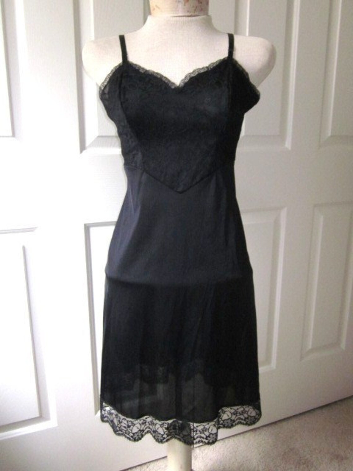 1960s Slip, Full Black Slip, Black Lace Slip, Nightgown, Vintage Lingerie, Vanity Fair, Petite