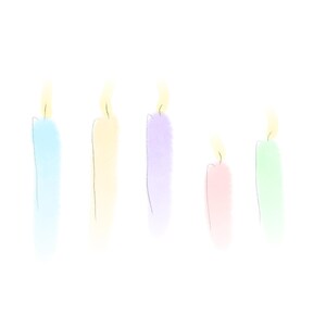 Bougies vierges à l'intérieur d'une carte d'anniversaire ou de célébration