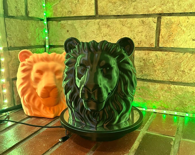 Featured listing image: Regal Lion Flower Pot – Embrace the Power of Nature Indoors / Elegance / Power / Exotic
