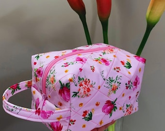 Makeup Bag Travel-Friendly Organizer Cosmetic Pouch for Women Multi-Purpose Large Capacity Toiletry Bag for Purse Floral Pink Gift for Her