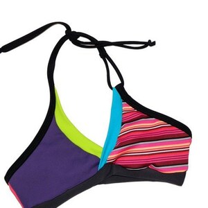 Funky Retro Stripe Halter Sports Bra CrissCross image 3