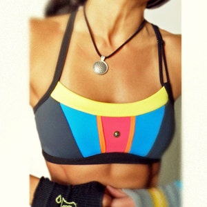 Neo Crisscross Retro Sports Bra image 2