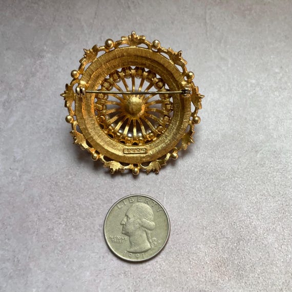 Round Signed Florenza Pearl Pin - image 7