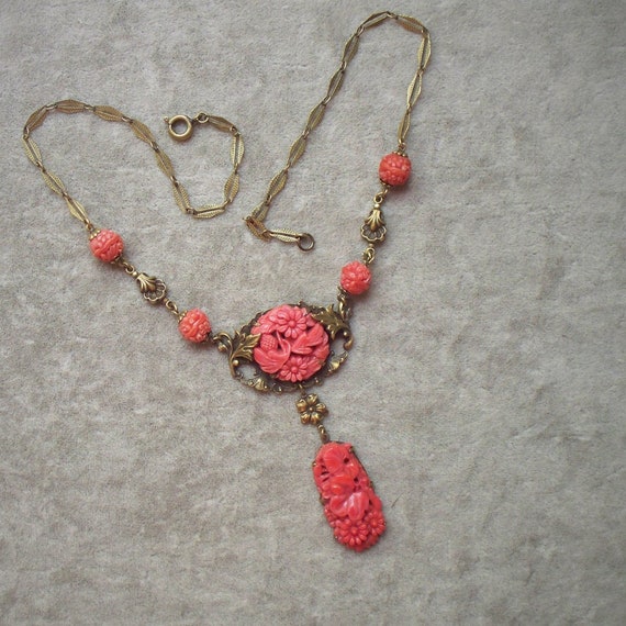 Molded Czech Coral Glass Vintage Lavalier - Czech