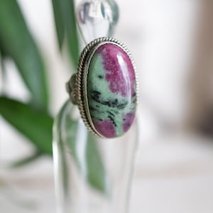 Vintage Ruby Zoisite Sterling Silver Ring | Size 6