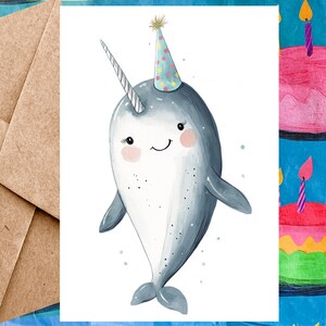 Jolie carte d'anniversaire avec narval pour enfant - Carte de joyeux anniversaire Illustration de narval et chapeau d'anniversaire - Carte à l'unité avec enveloppe ou paquet de 5