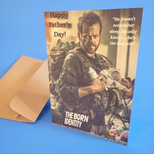 Carte de fête des pères amusante The Born Identity, série de films parodiant The Bourne Identity, carte pour nouveau père faite main Punny avec enveloppe