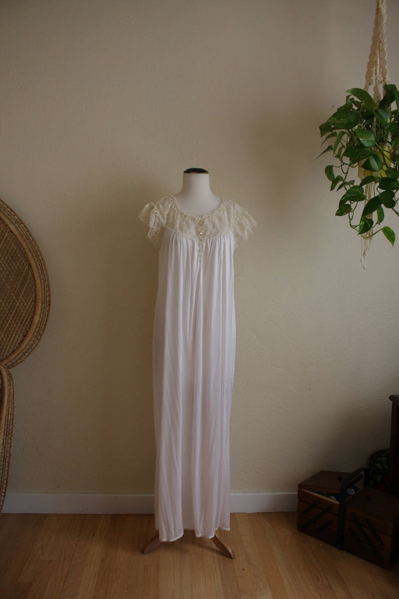 Super soft petite vintage lace night gown