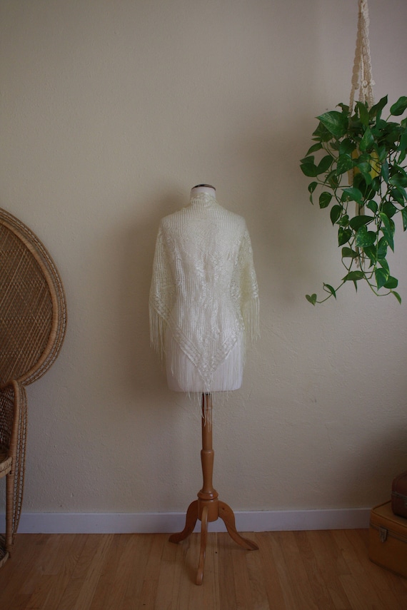 vintage cream lace fringe shawl Stevie nicks