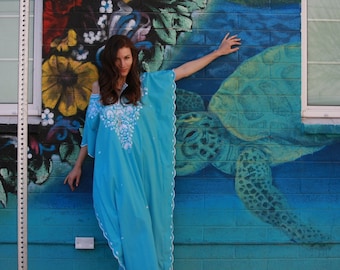 Vintage blue embroidered caftan