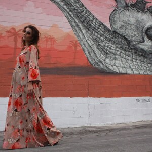 Vintage floral extra long polyester robe 60s 70s 80s house coat threes company