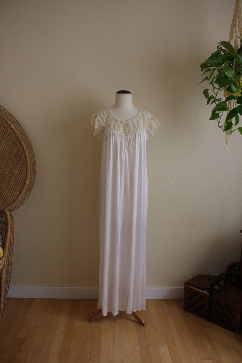 Super soft petite vintage lace night gown