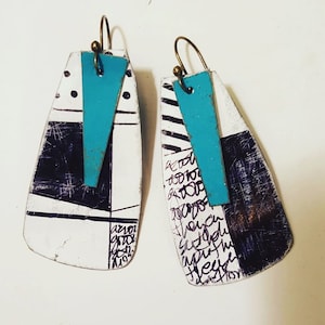 Black and white retro doodle earrings with turquoise bits